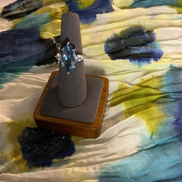 Blue Topaz Ring - Picture 1 of 5